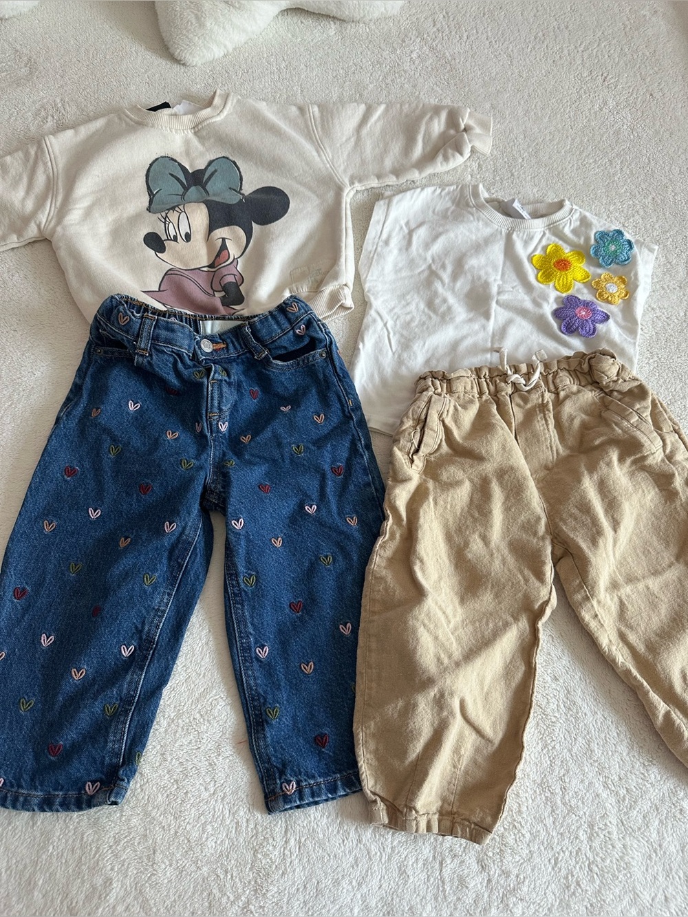 Zara toddler Bundle Heart Jeans, Beige Pants, Tee, Disney Sweatshirt 2 years